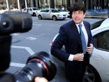 PHOTOS: Dress Like a Blagojevich