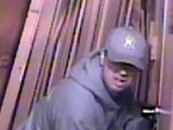 Jewelry Thieves Caught on Tape