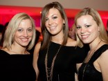 Cheeky Girls and Boys Invade Sunda