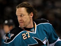 Jeremy Roenick Hangs Up His Skates