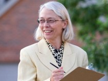 Elizabeth Coulson (R), Running for 10th District Rep.