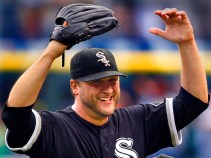 Buehrle Adds Gold Glove To Stellar 2009
