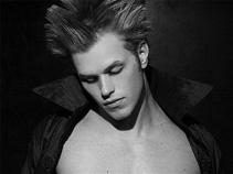 Twilight's Kellan Lutz