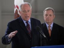 Quinn and Durbin Discuss Selling Prison to Feds