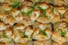 Degus-EL-Station: Salam Restaurant & Nazareth Sweets