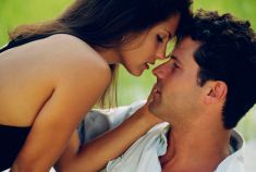 Guys: Ignore The Kiss at Your Peril