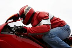 Bikers May Soon be Able to Run Red Lights
