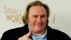 Depardieu Wants to Surrender French Passport