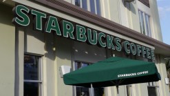 Starbucks To Serve Liquor in Chicago