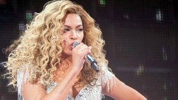 Beyonce Congratulates Gabby Douglas on Gold Medal Win