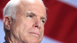 McCain: GM Should Declare Bankruptcy