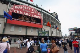 Cubs Chairman Says Economy a Factor in 2009 Ticket Prices
