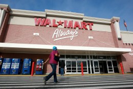 Wal-Mart Soars in Stinky Economy