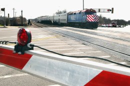Rapist Pushes Woman Into Moving Train