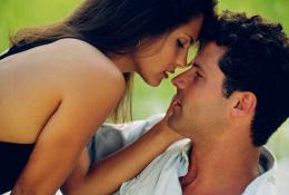 Guys: Ignore The Kiss at Your Peril