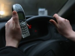 Quinn Signs Texting-While-Driving Ban