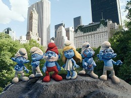 Review: "The Smurfs" Makes Us Blue