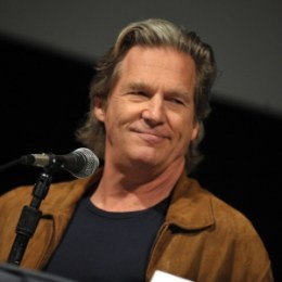 Jeff Bridges Brings 'TRON' To Comic-Con