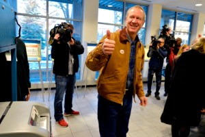 Rauner Recruits Black Supporters for Video Testimonials