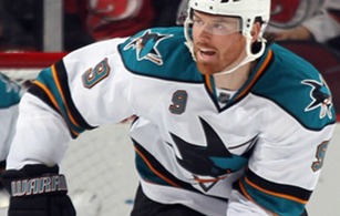 Blackhawks Top Sharks 3-4