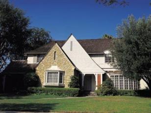 Mr. Fix-It: Avoiding Mold, Mildew On Your Home