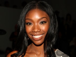 Brandy Settles With Crash Victim's Family: Report