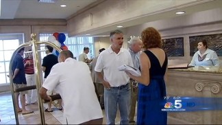 Illinios Delegation Arrives in Tampa for RNC