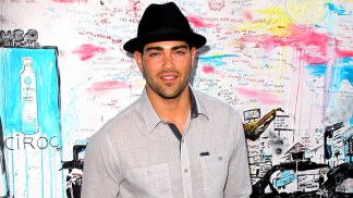 Jesse Metcalfe and Patrick Duffy Talk Steamy "Dallas" Photo