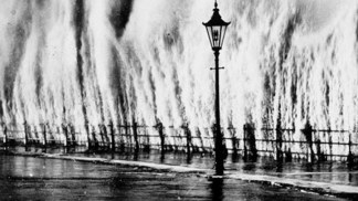 Dramatic Photos: A Century of Hurricanes