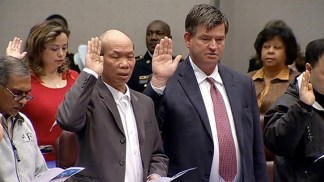 50 Chicagoans Become U.S. Citizens