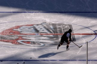 Wrigley Gets Ready for Winter Classic