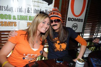 PHOTOS: Wrigleyville Bears Bar Crawl