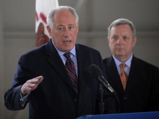Quinn and Durbin Discuss Selling Prison to Feds