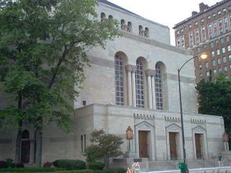 Chicago's Jews React to Bomb Scare