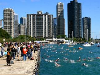 Thousands Compete in 2009 Chicago Triathlon