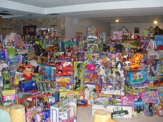 13 Year Old Santa Gives Back