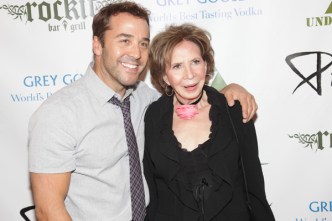 Nude Hippo: Piven Theatre Workshop Benefit