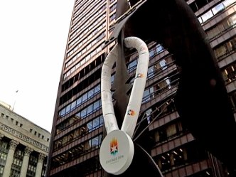 Daley Plaza Preps for Olympic Announcement