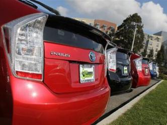Auto Show: Big Hopes For Small Cars