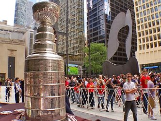 Stanley Cup Does Daley Plaza