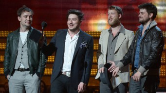 Mumford and Sons, The Cure to Play Lollapalooza
