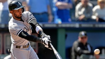 Homer in 11th Lifts Sox Over Royals