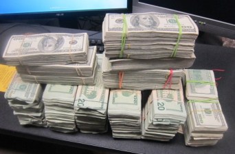Sandi Jackson Failed to File $600k Over 6 Years