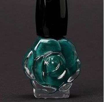 Anna Sui Shimmery Polish