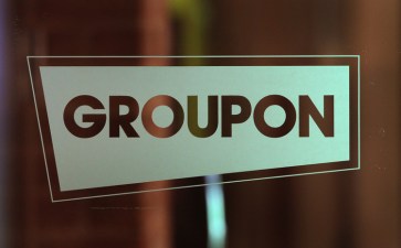 Two Top Groupon Execs Get Stock Bonuses