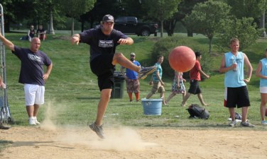 Former Bear Greg Olsen Hosts Kickball Tourney