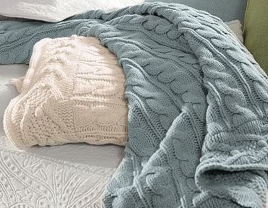 Cable Knit Throw