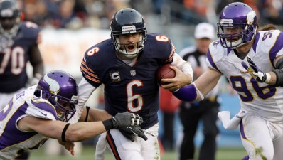 Bears Snap 2-Game Losing Streak, Down Vikings