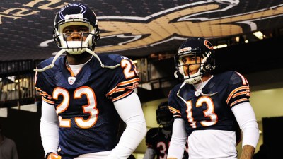 Knox Leaning on Hester to Get Through Rehab