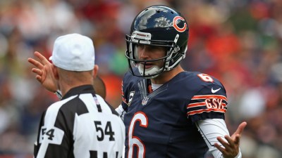 Cutler Has Run-In With a Replacement Ref